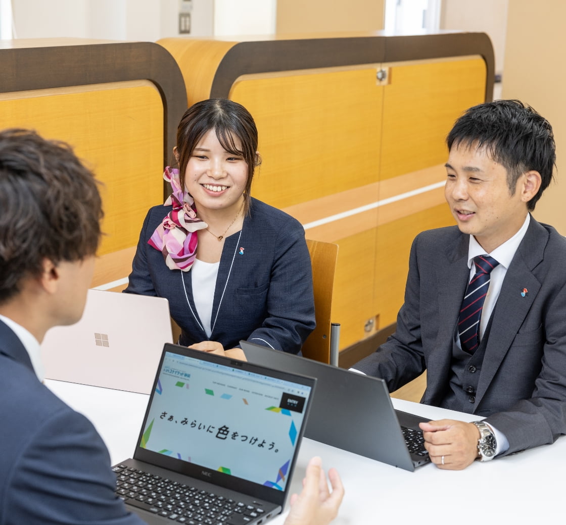 コーポレートスタッフ