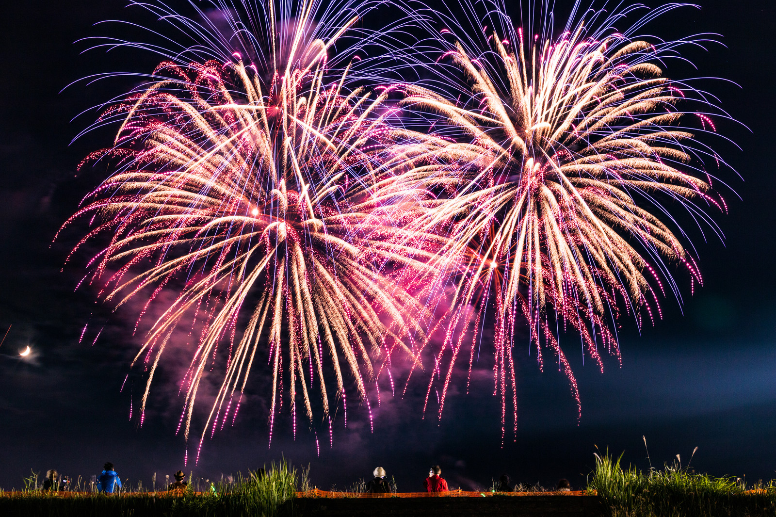 夏の風物詩を先取り 19静岡県西部花火大会情報２選